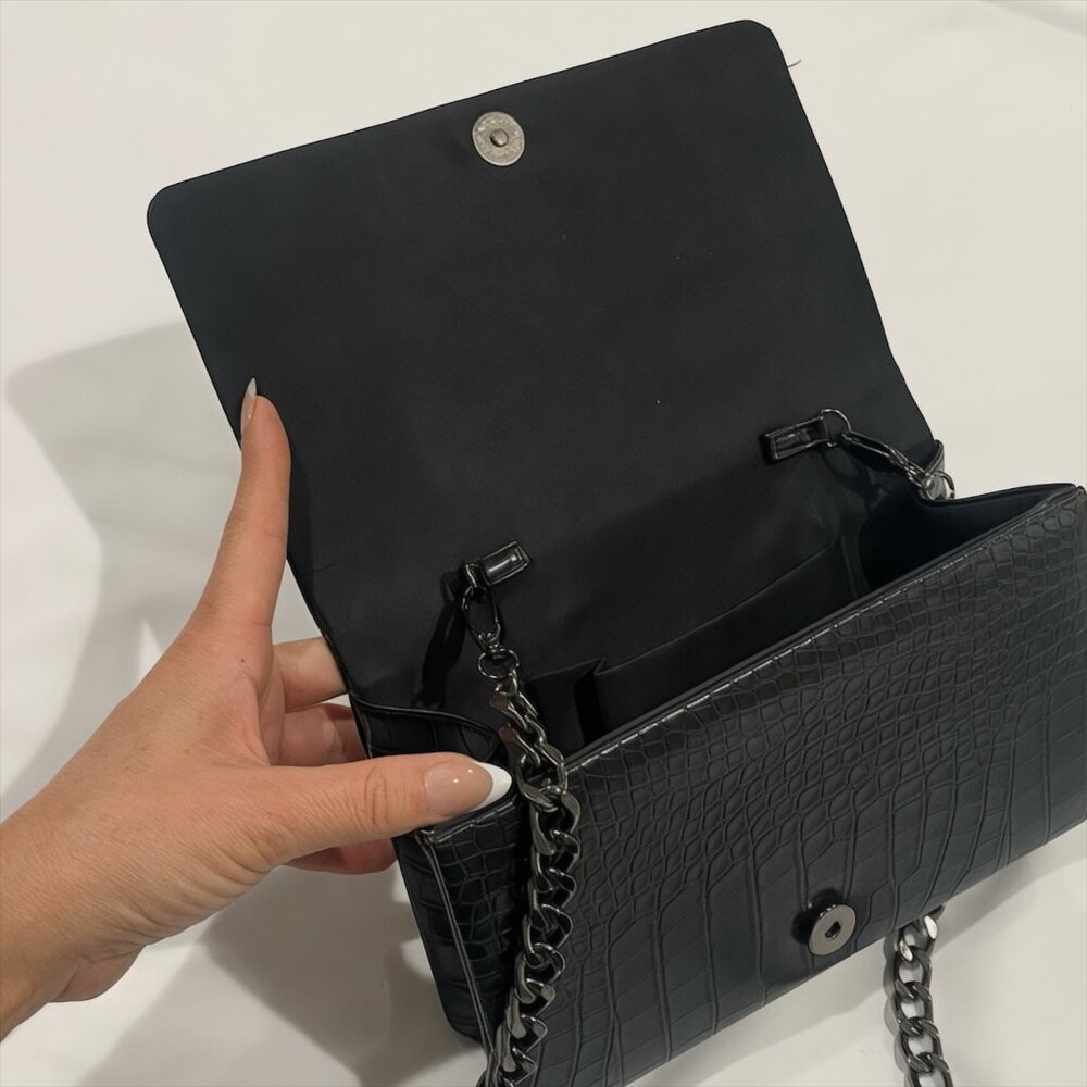 Black Crocodile Embossed Crossbody Bag Chain Strap Vegan Leather Clutch - Picture 7 of 8